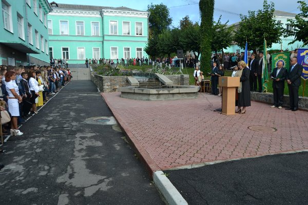 День знань в агротехнічному коледжі Уманського НУС