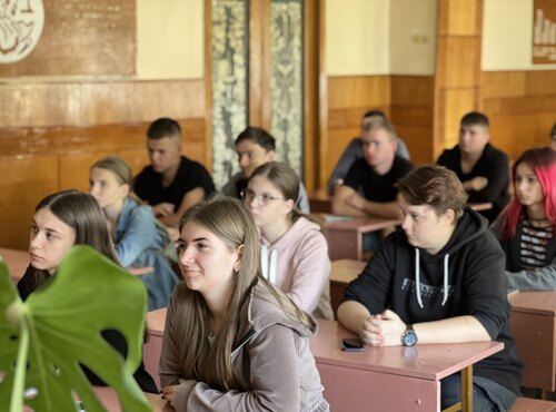 Традиційна зустріч студентів  із практичним  психологом!