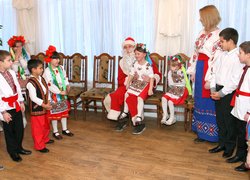До дитячого притулку завітав Святий Миколай