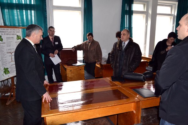 Нараду журі проводить професор О.В.Мельник