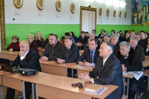 «Серед людей і для людей»