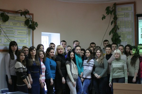 Вшанування пам'яті жертв Голодомору: виховна година на кафедрі фінансів і кредиту