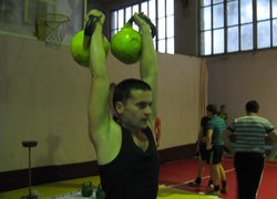 Поштовх виконує Тюха Станіслав
