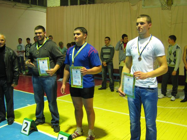 Чемпіон і призери вагової категорії +90кг