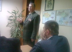 Про полезахисні лісові насадження Уманського Національного університету садівництва доповідає доцент кафедри лісового господарства Уманського НУС М.В. Шемякін.