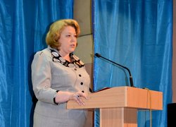 Із вітальним словом до присутніх звернулася ректор університету, доктор економічних наук, професор Олена Непочатенко