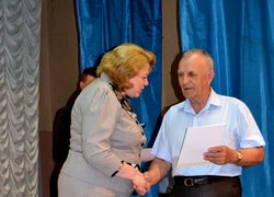 Почесною грамотою Міністерства аграрної політики та продовольства України нагороджується Бурик Анатолій Федорович – професор, завідувач кафедри менеджменту організацій