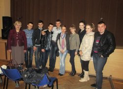 «Добродії» під час спілкування із російською і українською актрисою, клоунесою, учасницею клоунського театру «Каламбур»Тетяною Івановою.