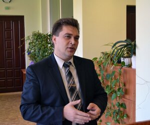 Триває навчання сільських і селищних голів в університеті (18.10.2012)