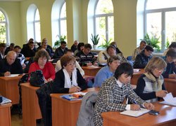 Триває навчання сільських і селищних голів в університеті (18.10.2012)