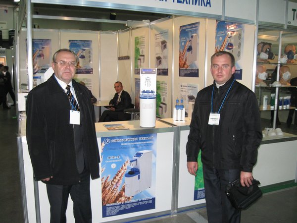 Council of Young Scientists actively participates in exhibition activity