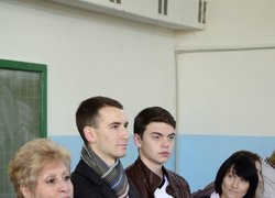 Зупинимо СНІД разом!