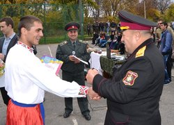 Козацькому роду нема переводу